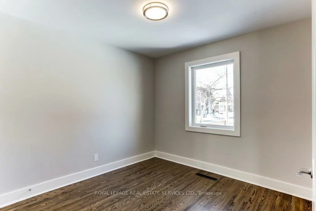 158, Finch, Willowdale East, Toronto