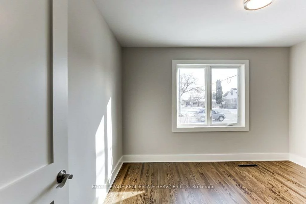 158, Finch, Willowdale East, Toronto
