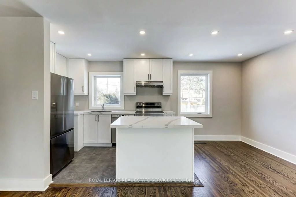 158, Finch, Willowdale East, Toronto