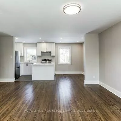158, Finch, Willowdale East, Toronto