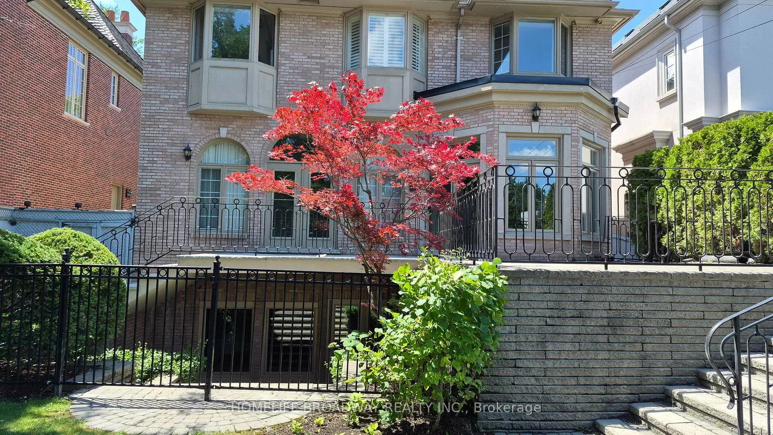 149, Dunvegan, Forest Hill South, Toronto