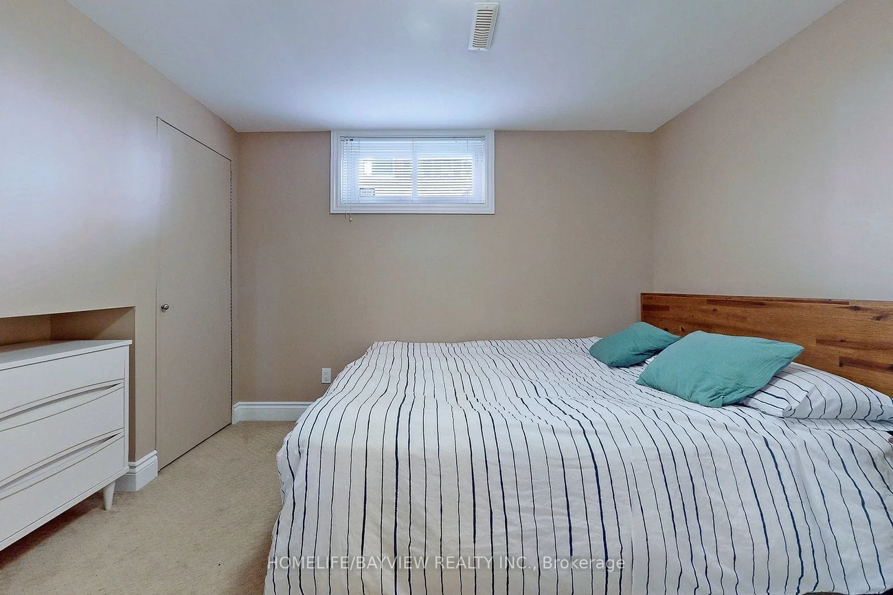39, Shenstone(Basement), Westminster-Branson, Toronto