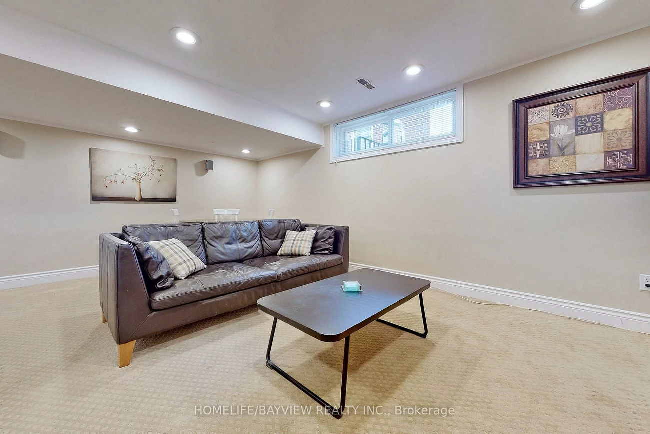 39, Shenstone(Basement), Westminster-Branson, Toronto