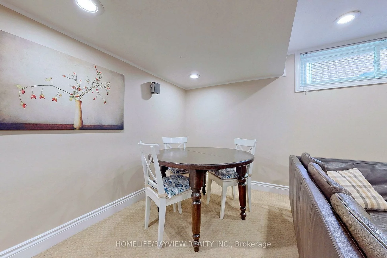 39, Shenstone(Basement), Westminster-Branson, Toronto