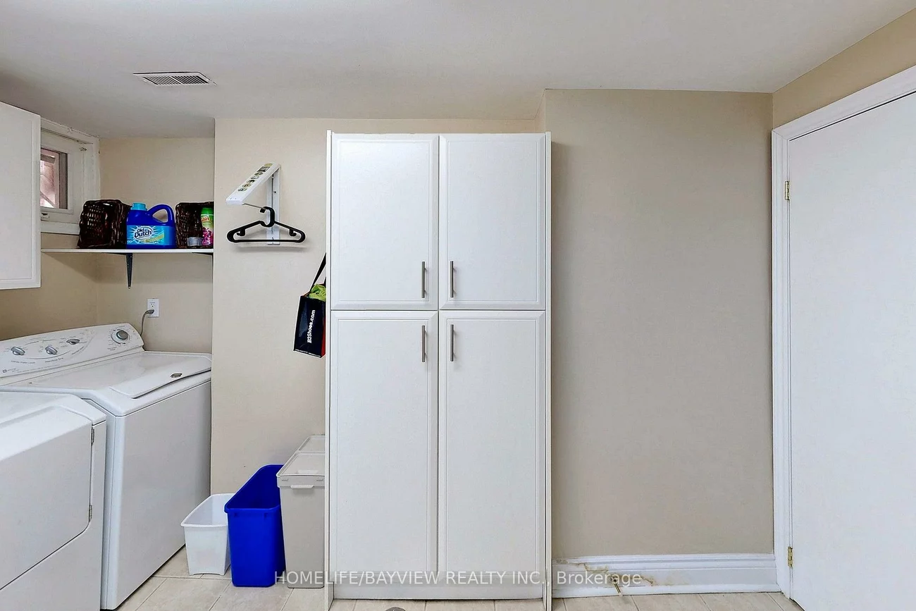 39, Shenstone(Basement), Westminster-Branson, Toronto