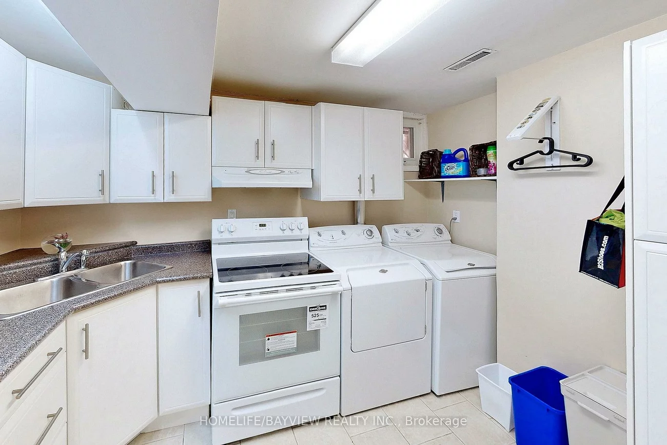 39, Shenstone(Basement), Westminster-Branson, Toronto