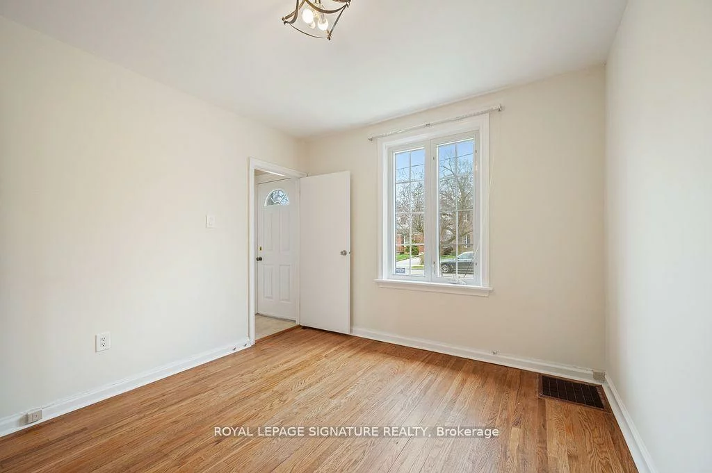 124, Homewood, Newtonbrook West, Toronto