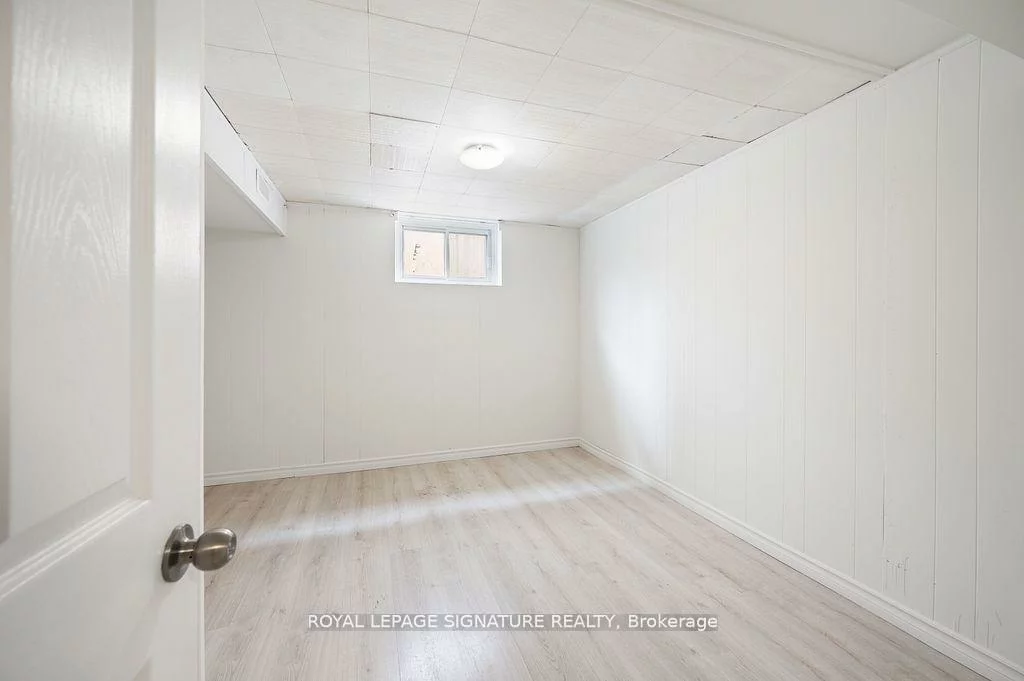 124, Homewood, Newtonbrook West, Toronto