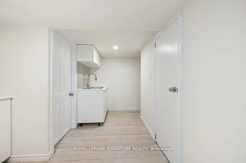124, Homewood, Newtonbrook West, Toronto