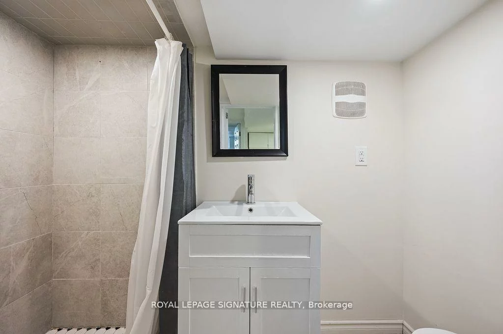 124, Homewood, Newtonbrook West, Toronto