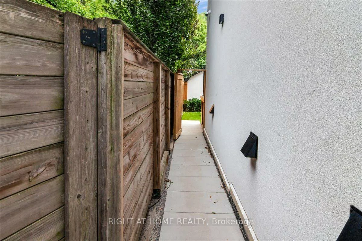 431, Arlington, Humewood-Cedarvale, Toronto