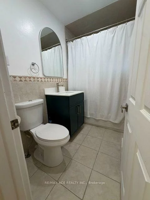 246, Horsham, Willowdale West, Toronto