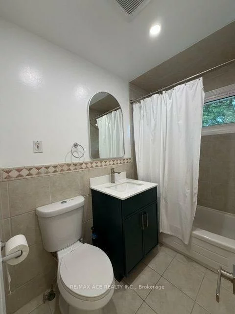 246, Horsham, Willowdale West, Toronto