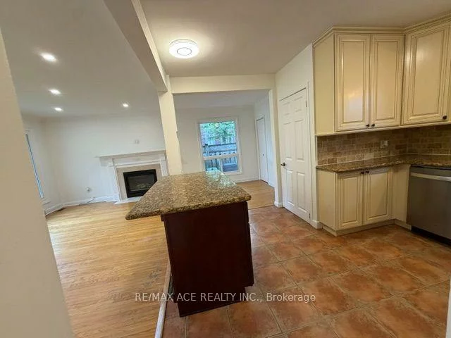 246, Horsham, Willowdale West, Toronto