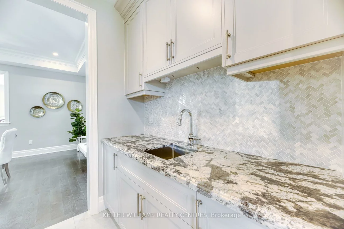 7, Becky Cheung, Newtonbrook East, Toronto