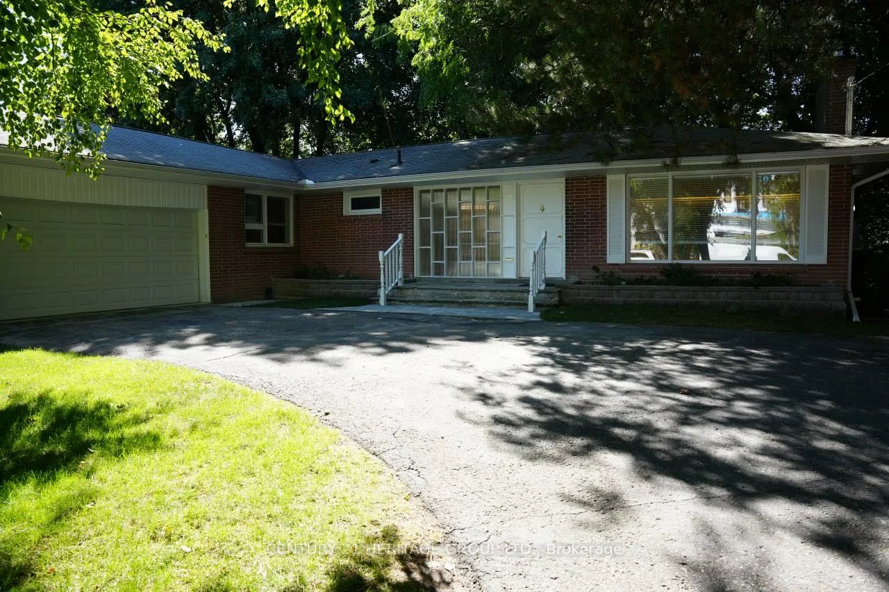 17, Hi Mount, Bayview Village, Toronto