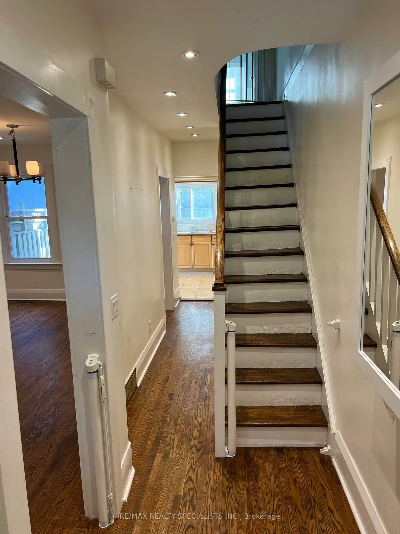 121, MAPLEWOOD, Humewood-Cedarvale, Toronto