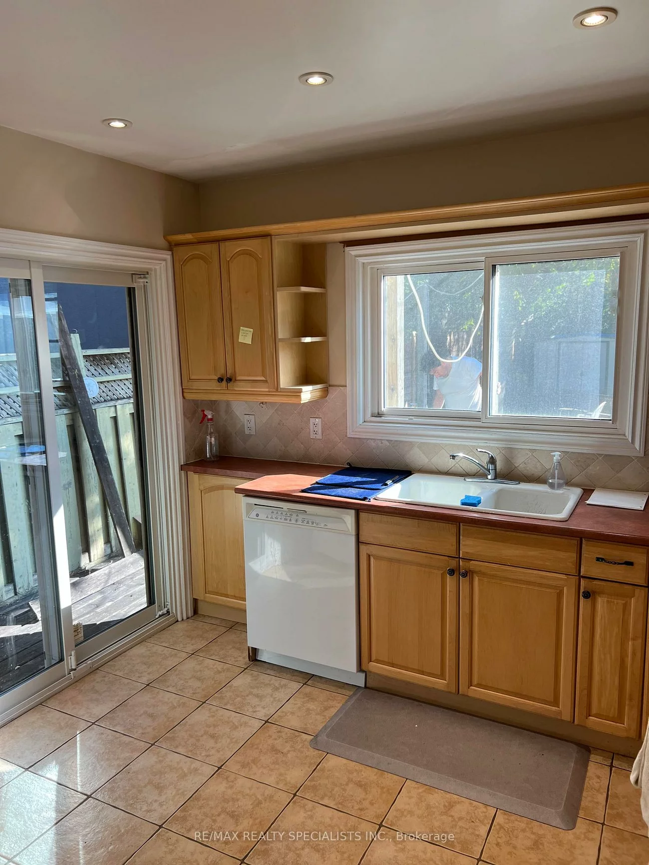 121, MAPLEWOOD, Humewood-Cedarvale, Toronto