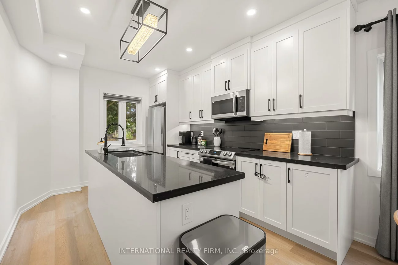 171, Duplex, Yonge-Eglinton, Toronto