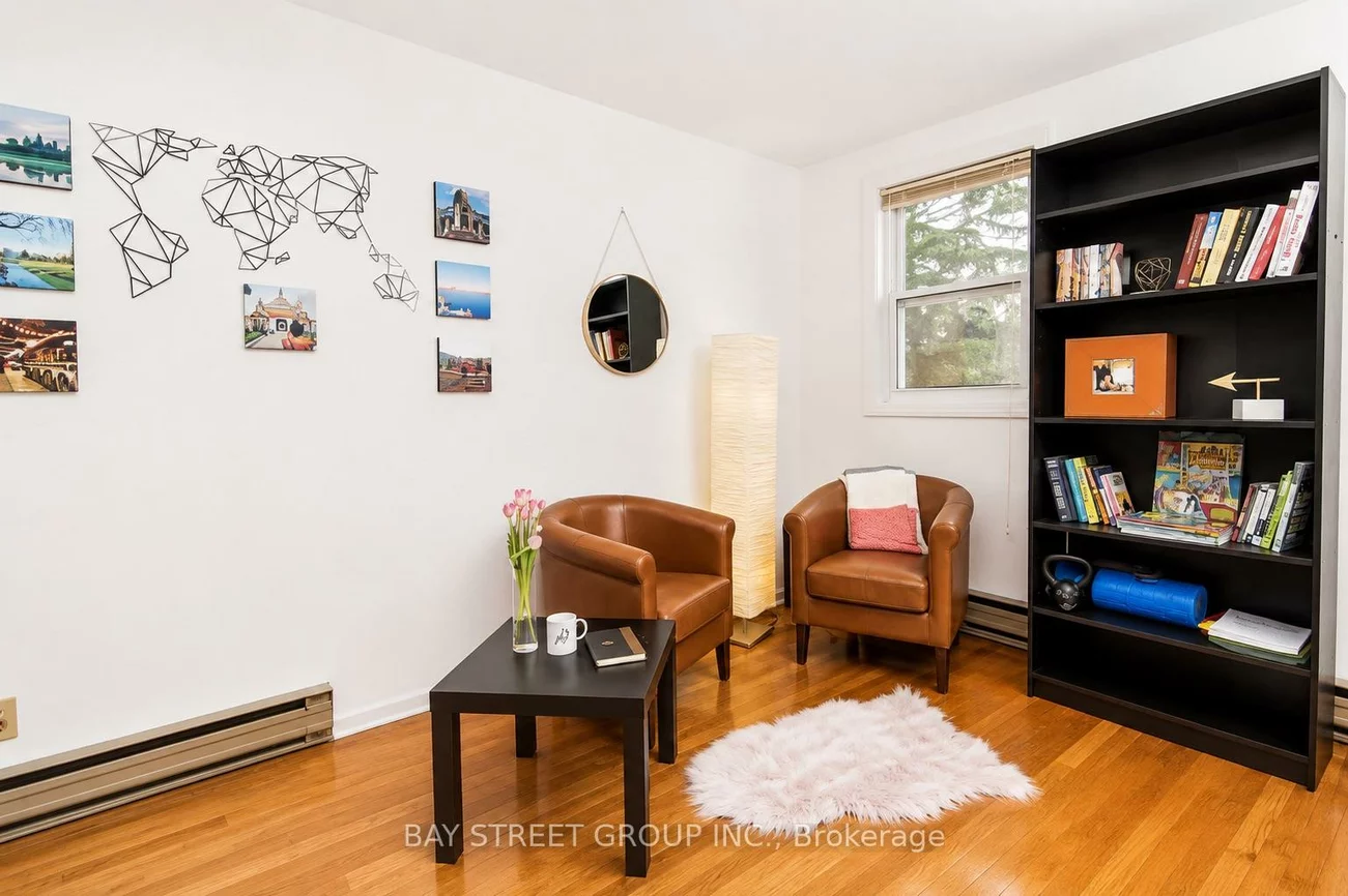 586, Huron, Annex, Toronto