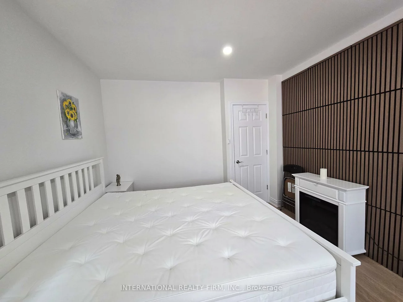 261, Soudan, Mount Pleasant West, Toronto