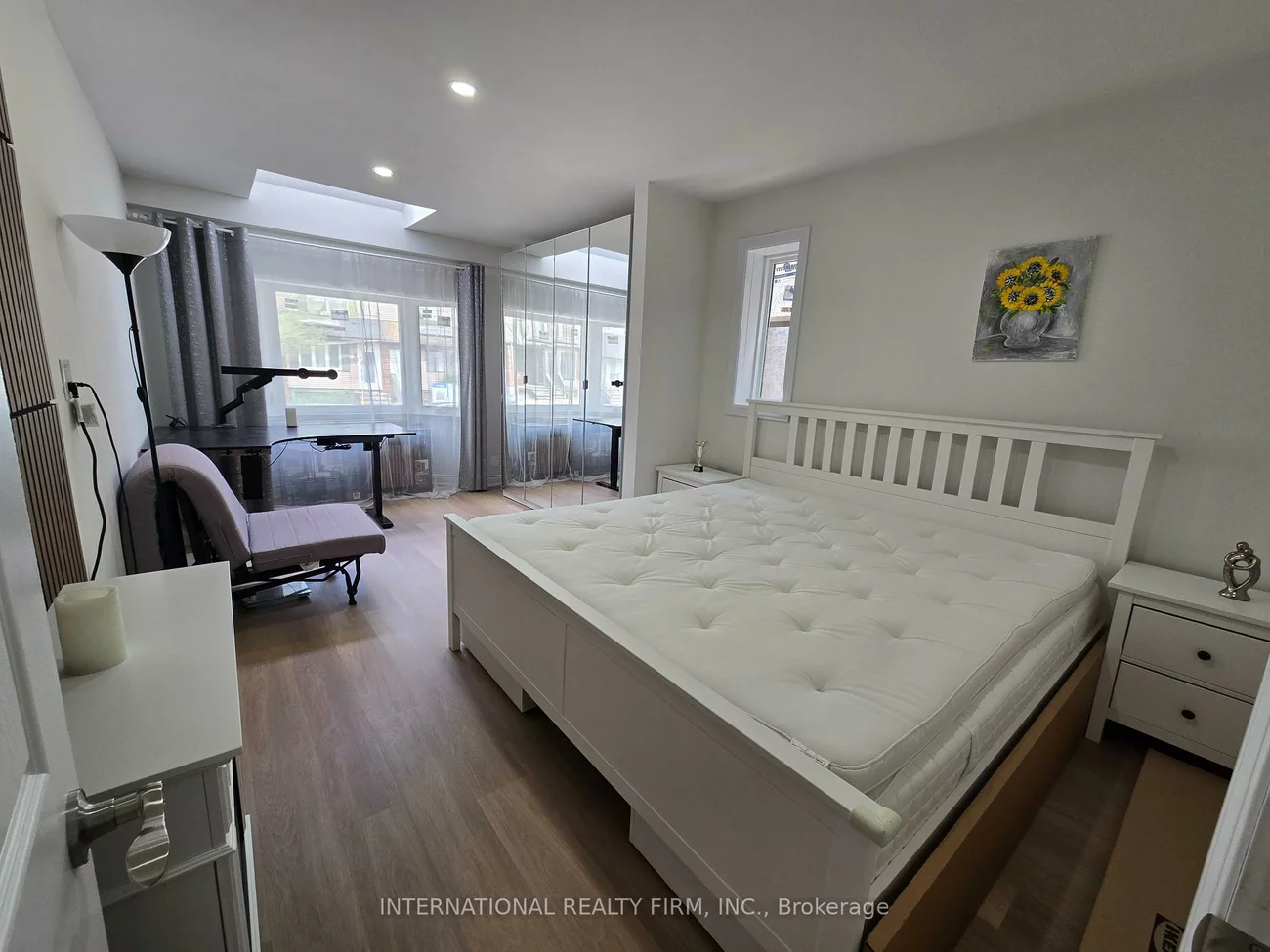 261, Soudan, Mount Pleasant West, Toronto