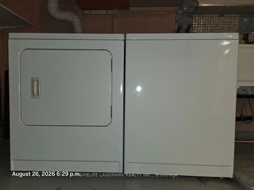 98, Newton, Newtonbrook East, Toronto