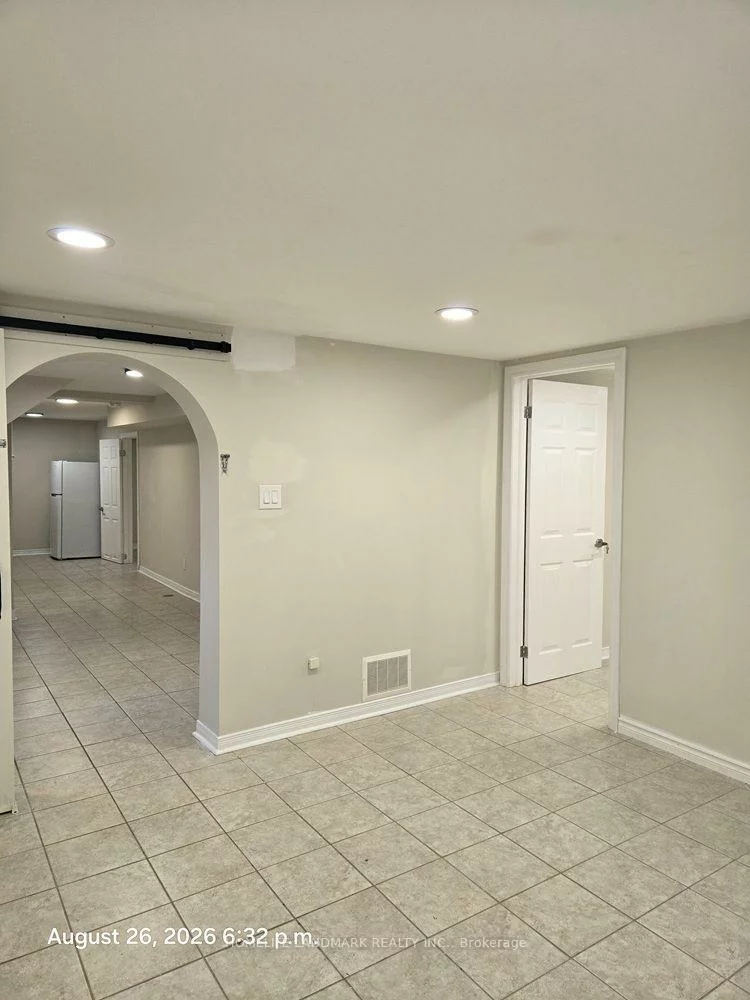 98, Newton, Newtonbrook East, Toronto