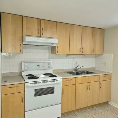 98, Newton, Newtonbrook East, Toronto