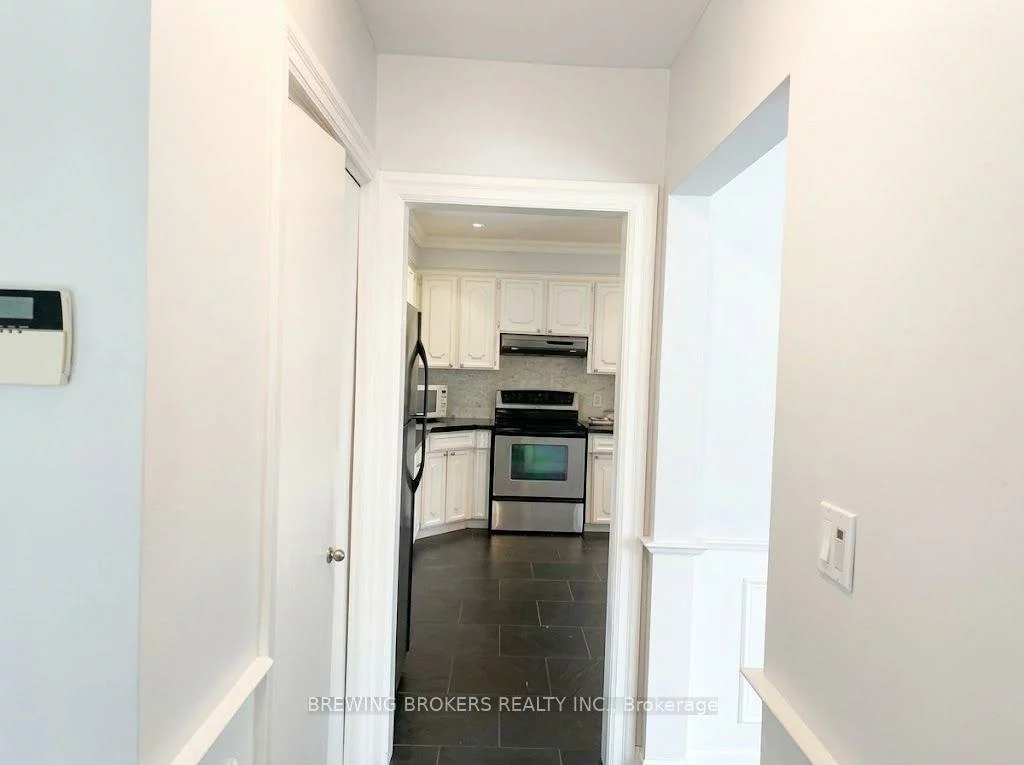 48, Wynn, Willowdale West, Toronto