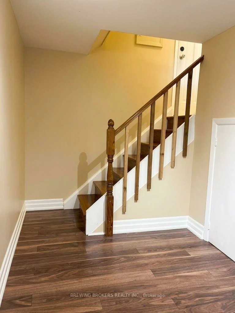 48, Wynn, Willowdale West, Toronto