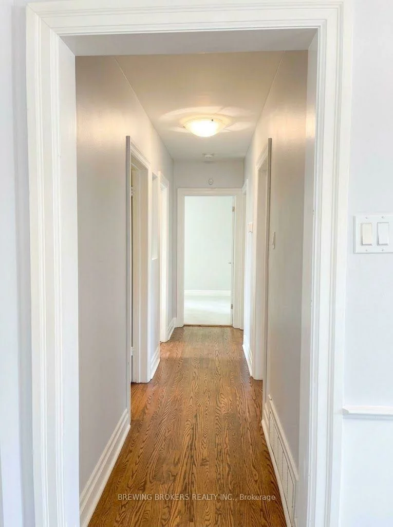 48, Wynn, Willowdale West, Toronto