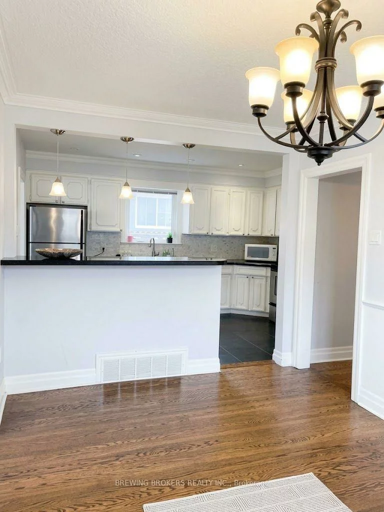 48, Wynn, Willowdale West, Toronto
