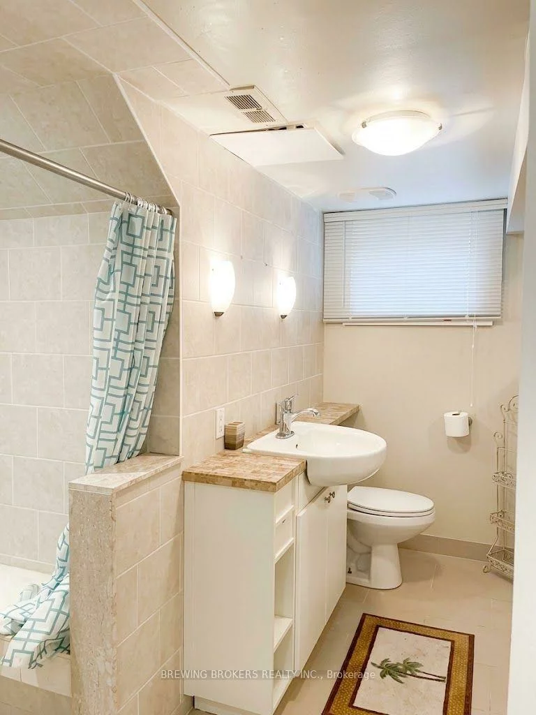 48, Wynn, Willowdale West, Toronto