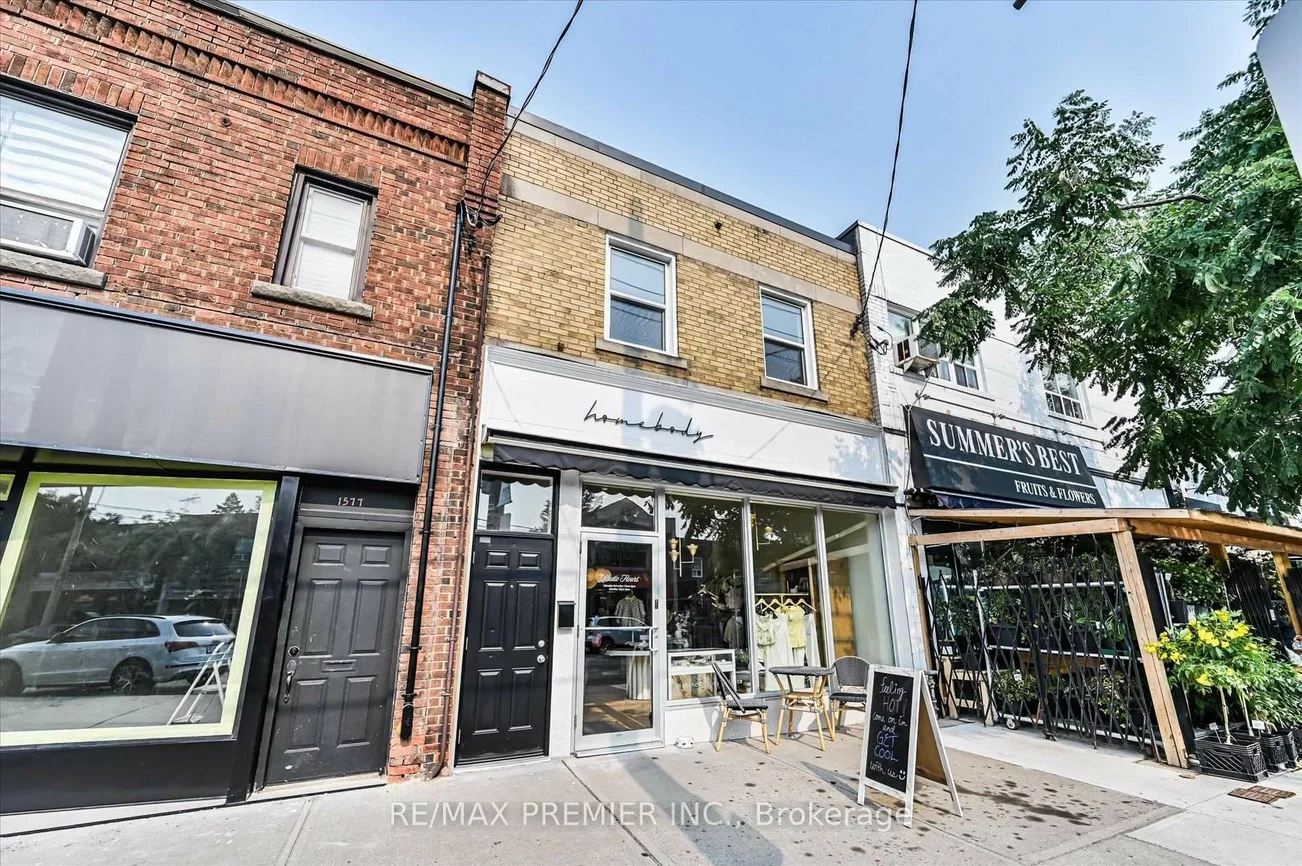 1575, Bayview, Leaside, Toronto