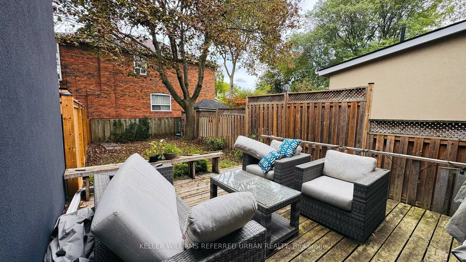 212, Fairlawn, Lawrence Park North, Toronto
