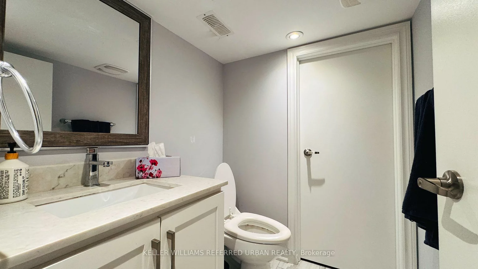 212, Fairlawn, Lawrence Park North, Toronto
