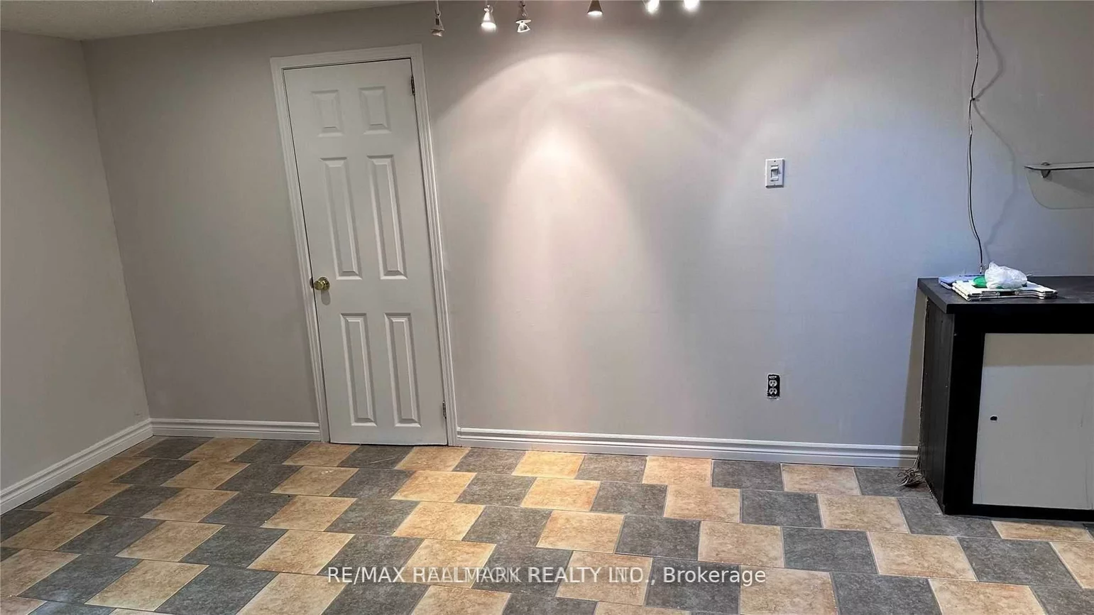 59, Newton, Newtonbrook East, Toronto