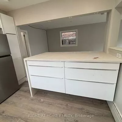 513, Oakwood, Oakwood Village, Toronto