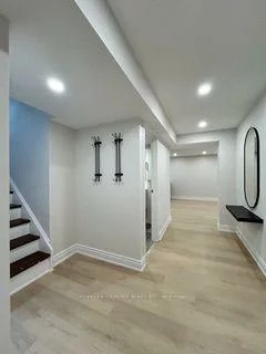 141, Brighton, Bathurst Manor, Toronto