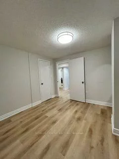 141, Brighton, Bathurst Manor, Toronto