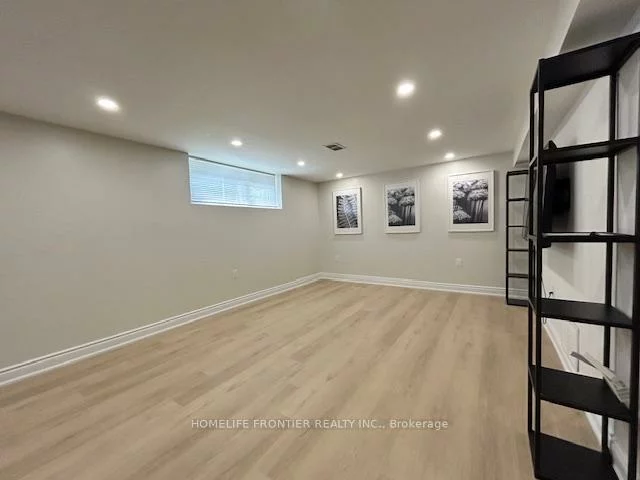 141, Brighton, Bathurst Manor, Toronto
