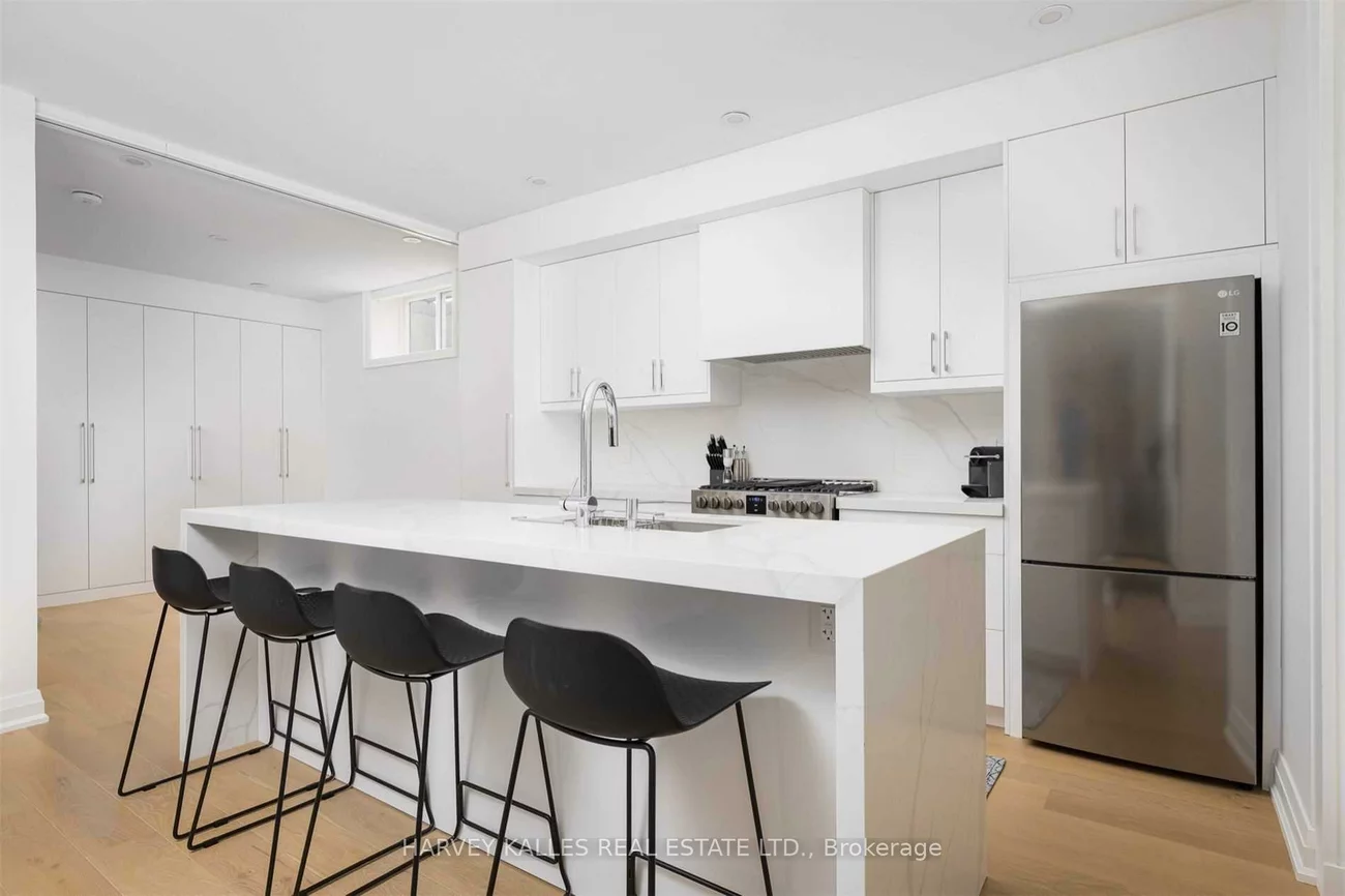 51, Alvin, Rosedale-Moore Park, Toronto