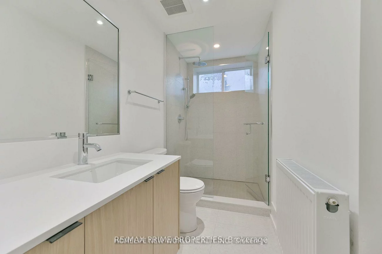 995, Dufferin, Dufferin Grove, Toronto