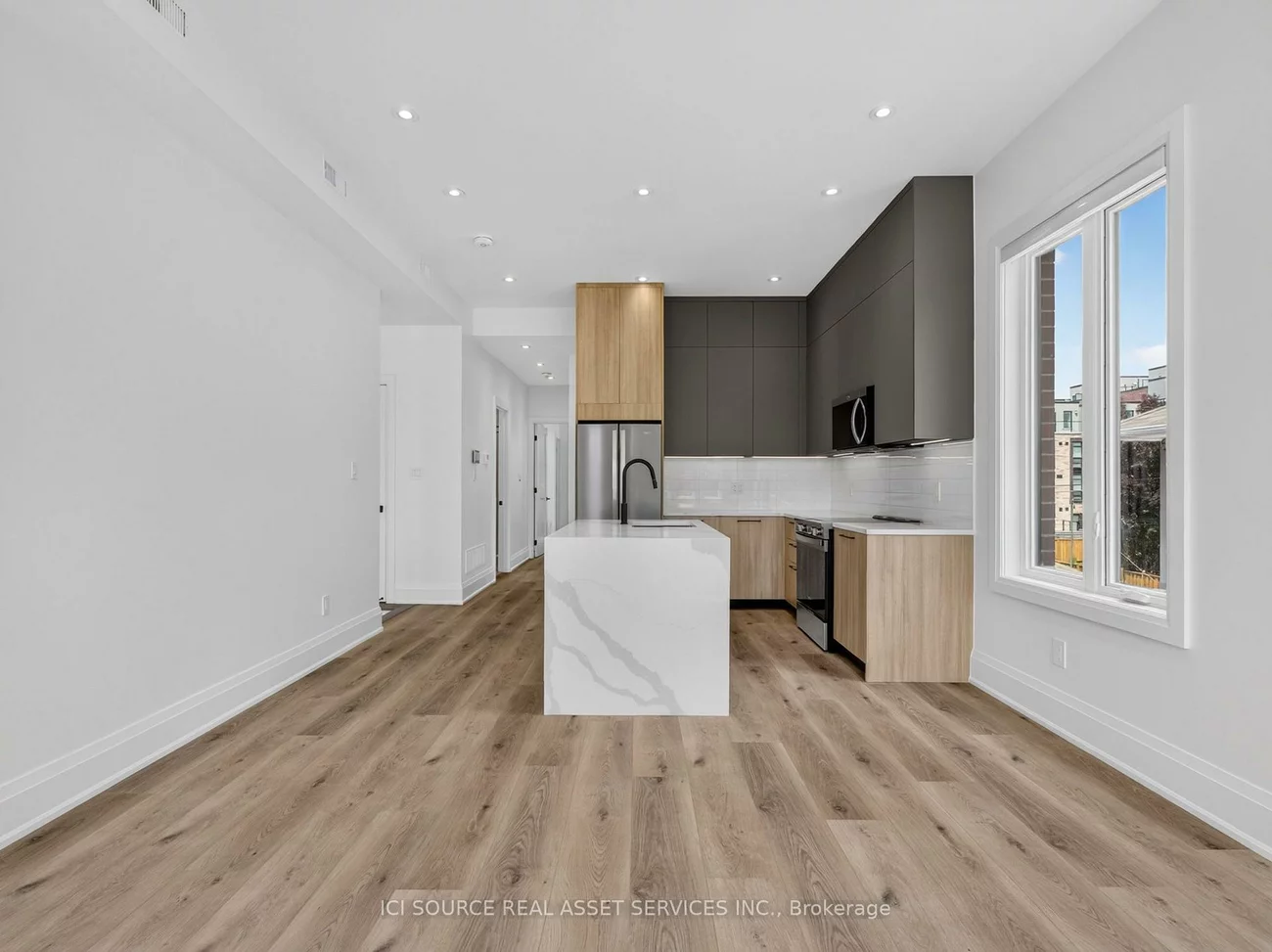 28, Norcross, Clanton Park, Toronto