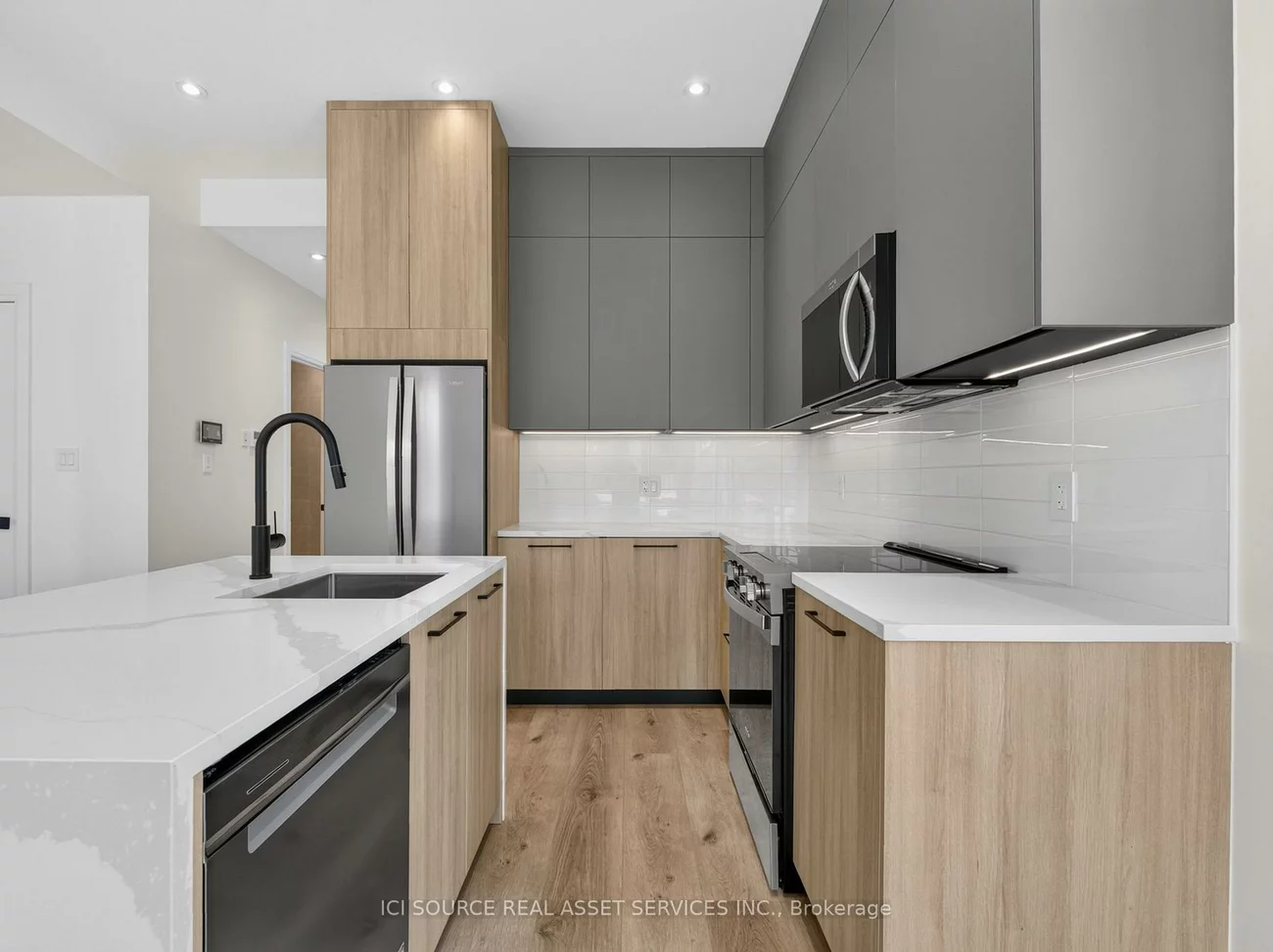 28, Norcross, Clanton Park, Toronto
