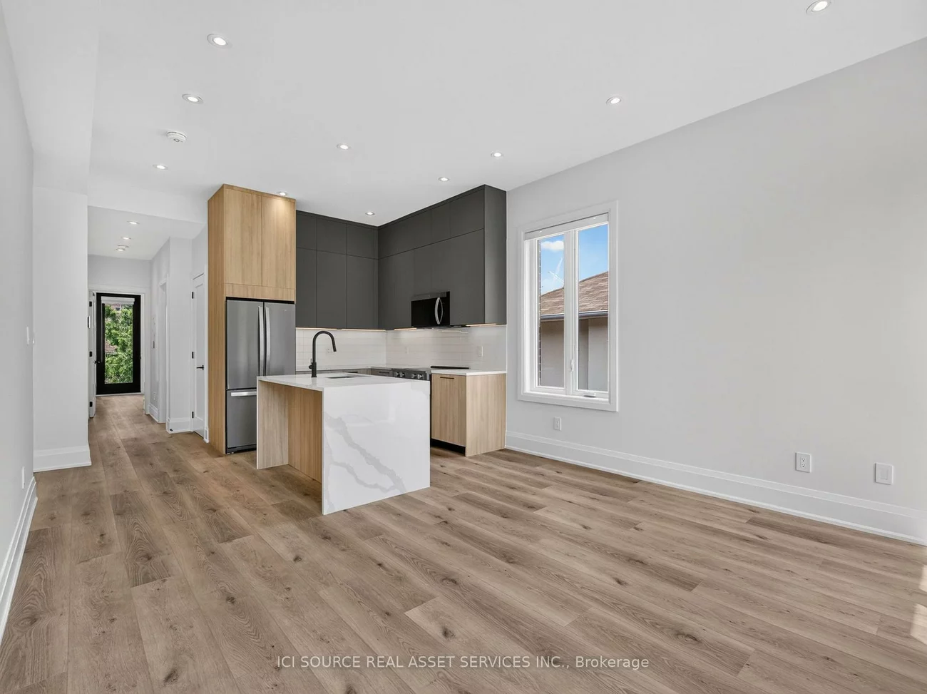 28, Norcross, Clanton Park, Toronto