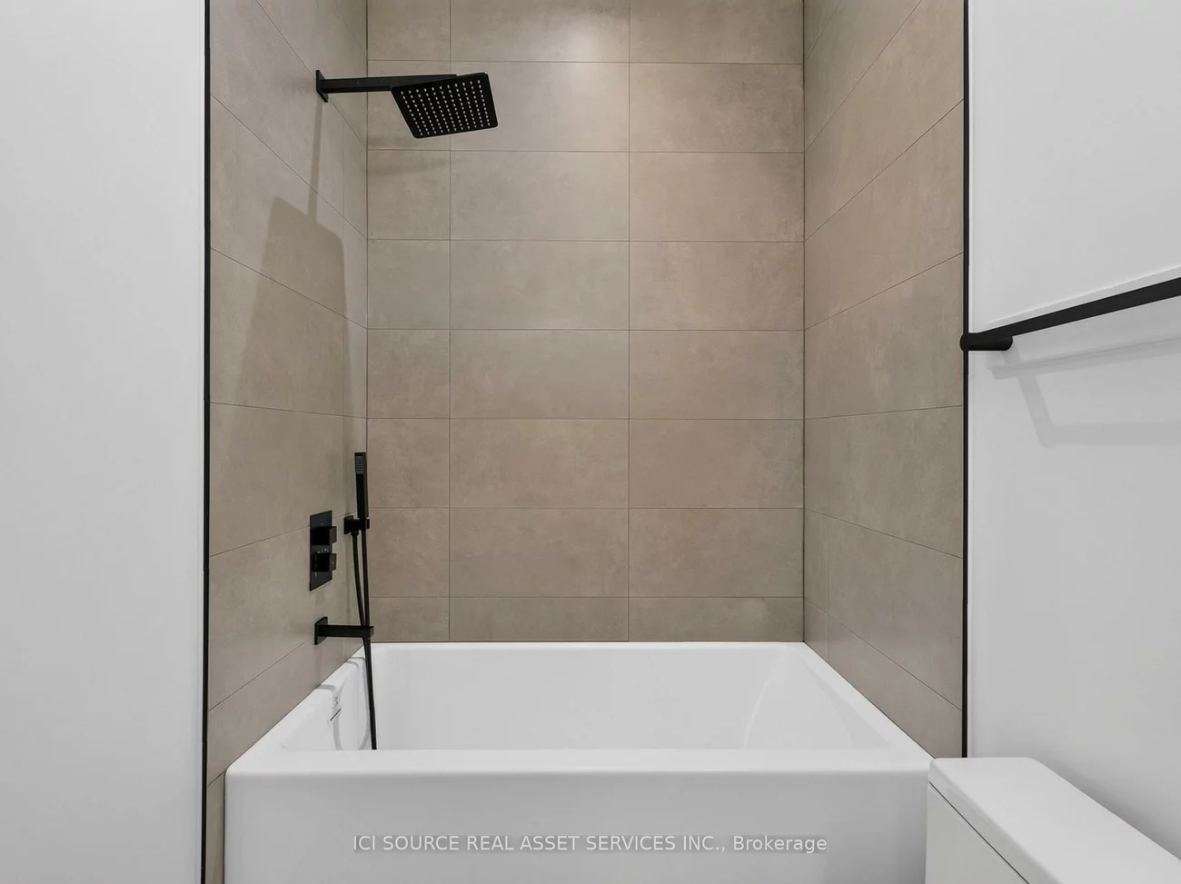 28, Norcross, Clanton Park, Toronto