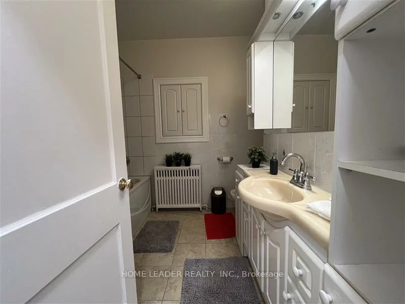 23, Franklin, Lansing-Westgate, Toronto