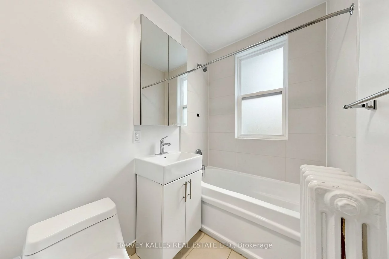 163, Highbourne, Yonge-Eglinton, Toronto
